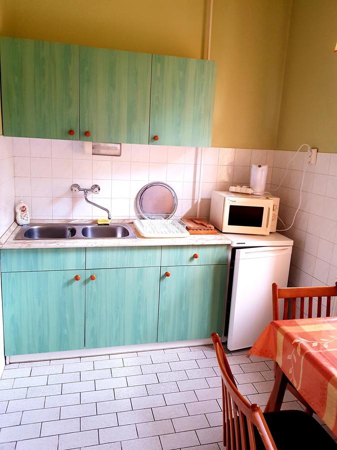 Roza Hotel Es Apartmanhaz Esztergom Exterior foto